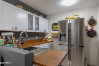 Photo #6: 6970195 Listing 