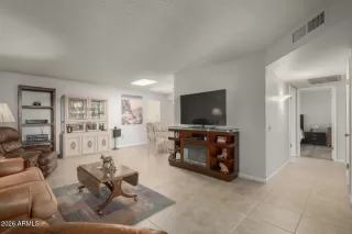 Photo #5: 6970222 Listing 