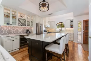 Photo #2: 6970273 Listing 