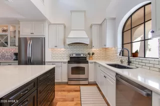 Photo #3: 6970273 Listing 