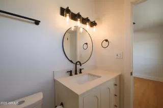 Photo #5: 6970338 Listing 