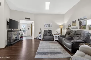 Photo #5: 6970375 Listing