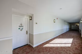 Photo #6: 6970431 Listing 