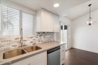 Photo #5: 6970511 Listing 