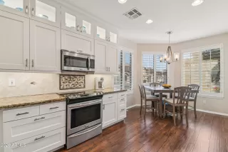 Photo #6: 6970566 Listing 