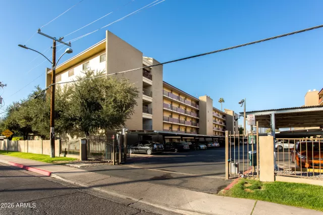 MLS: 6971020 Condo For Sale