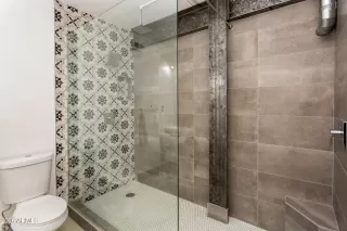 Photo #5: 6971020 Listing 