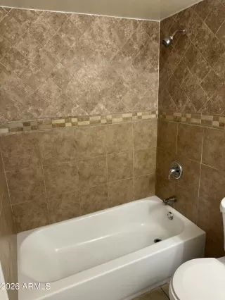 Photo #6: 6971052 Listing 