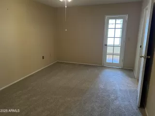 Photo #5: 6971068 Listing 