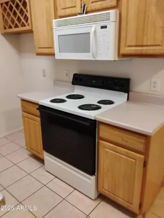 Photo #2: 6971137 Listing 