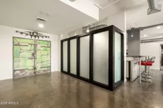 Photo #3: 6971205 Listing 