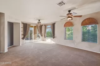 Photo #3: 6971246 Listing 