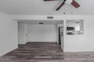 Photo #6: 6971285 Listing 