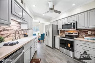 Photo #3: 6971290 Listing 