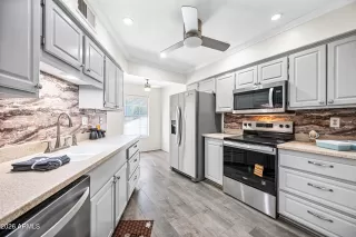 Photo #6: 6971290 Listing 