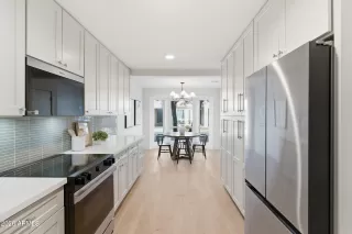 Photo #6: 6971300 Listing 