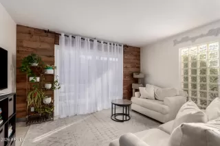 Photo #3: 6971307 Listing 