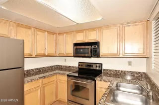 Photo #6: 6971435 Listing 