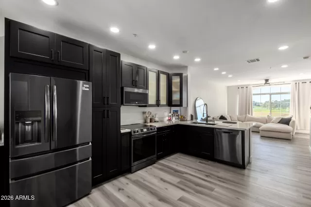 MLS: 6971467 Condo For Sale