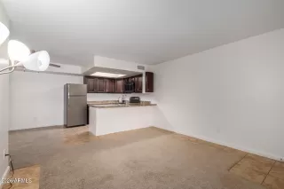 Photo #6: 6971560 Listing 