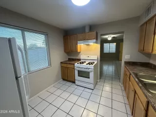 Photo #5: 6971816 Listing