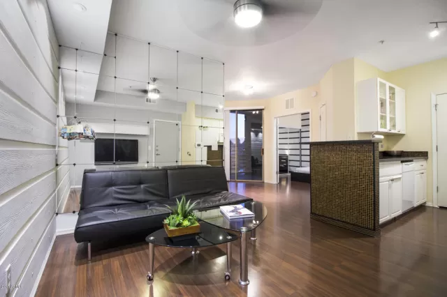 MLS: 6971831 Condo For Sale