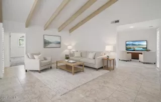 Photo #3: 6971833 Listing 