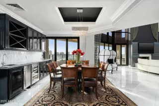 Photo #6: 6971963 Listing 