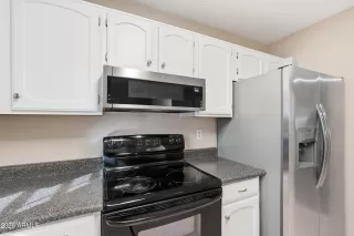 Photo #6: 6972010 Listing 