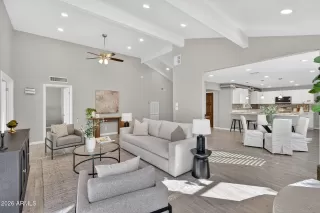 Photo #2: 6972050 Listing