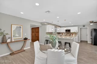 Photo #3: 6972050 Listing