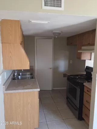 Photo #3: 6972066 Listing