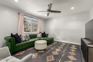 Photo #2: 6972083 Listing 