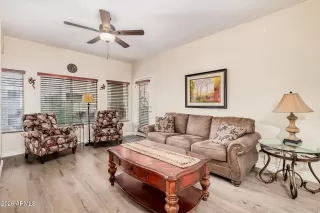 Photo #4: 6972096 Listing