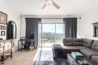 Photo #6: 6972144 Listing