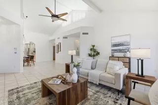 Photo #4: 6972172 Listing