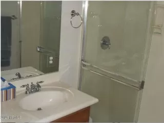 Photo #3: 6972192 Listing