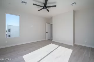 Photo #4: 6972213 Listing