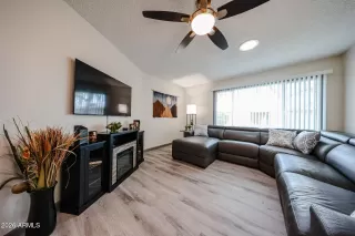 Photo #5: 6972293 Listing 