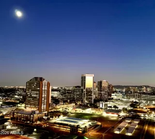 More Details about MLS # 6972306 : 207 W CLARENDON AVENUE 17G#17G