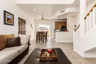 Photo #4: 6972343 Listing