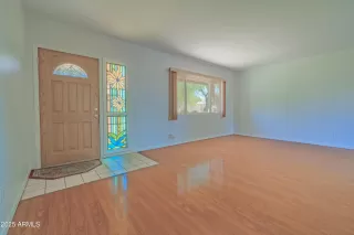 Photo #4: 6972370 Listing