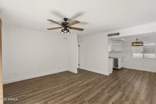 Photo #4: 6972462 Listing 