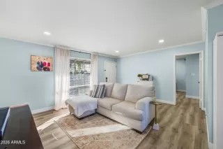 Photo #5: 6972520 Listing