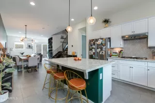 Photo #2: 6972542 Listing