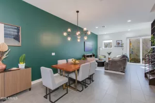 Photo #3: 6972542 Listing