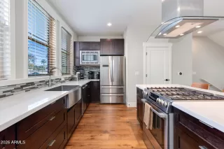 Photo #5: 6972659 Listing 