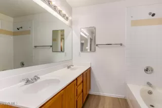 Photo #2: 6972734 Listing 