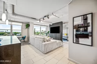 Photo #4: 6972816 Listing 