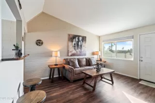 Photo #1: 6972930 Listing 